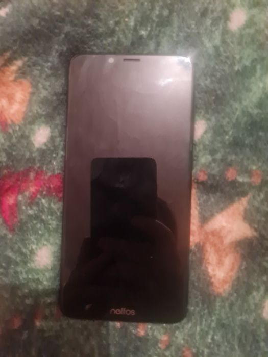 смартфон neffos x9