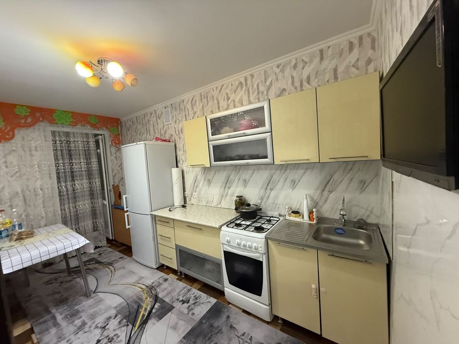 Продам 1 комнатную квартиру 9 мкр 3 этаж