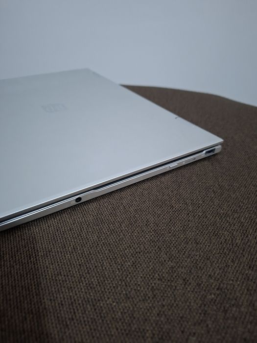 Vând laptop 16GB RAM