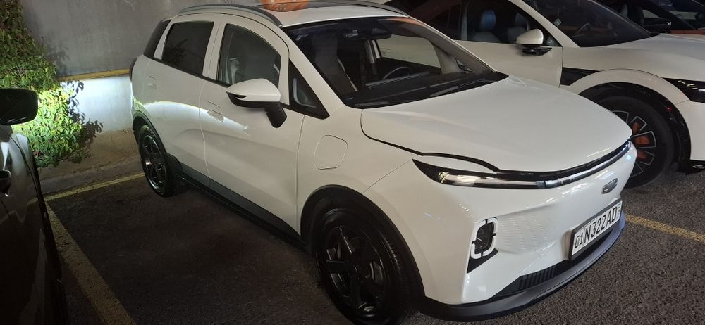 Электромобиль Geely Geometry E