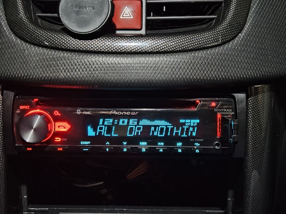 Плеър за кола Pioneer Deh-X5900BT