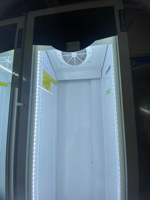Vitrină frigorifică Slim LED 200 cm