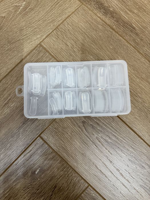 Продам материалы для маникюра