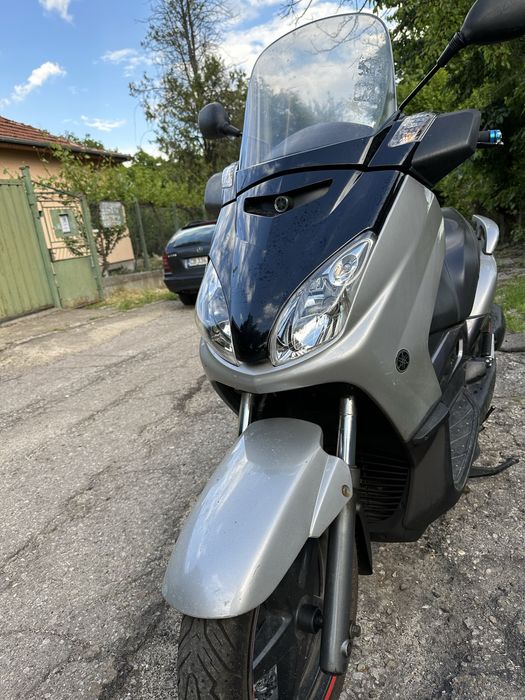 Скутер Yamaha x-max 125