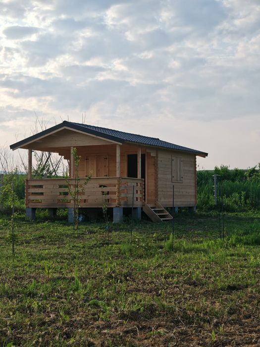 Cabana lemn , zona pitoreasca