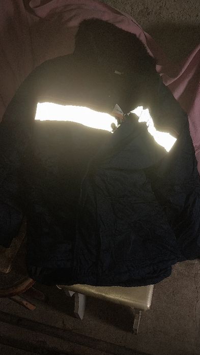 Продам зимнию спец одежду