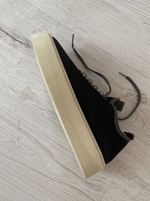 Продам кроссовки.