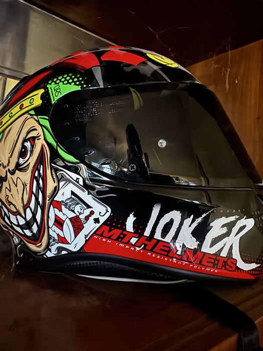MT Targo Joker A1 Gloss Black Каска