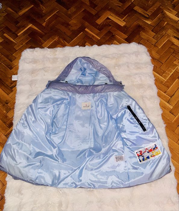 Moncler Яке без забелешки