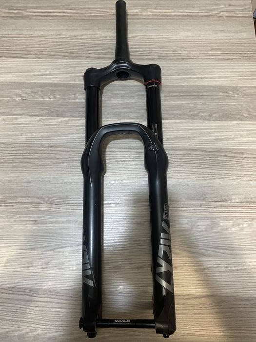 Vand furca Rockshox Lyrik select + 180mm