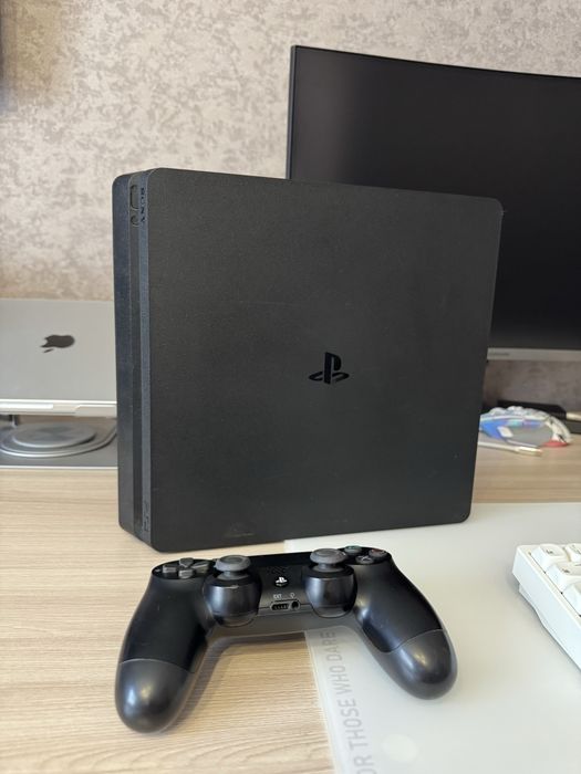 Sony PlayStation 4 slim