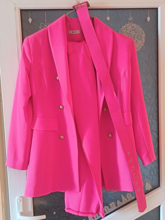 Costum damă roz fucsia elegant (sacou + pantaloni + curea) mărimea 38