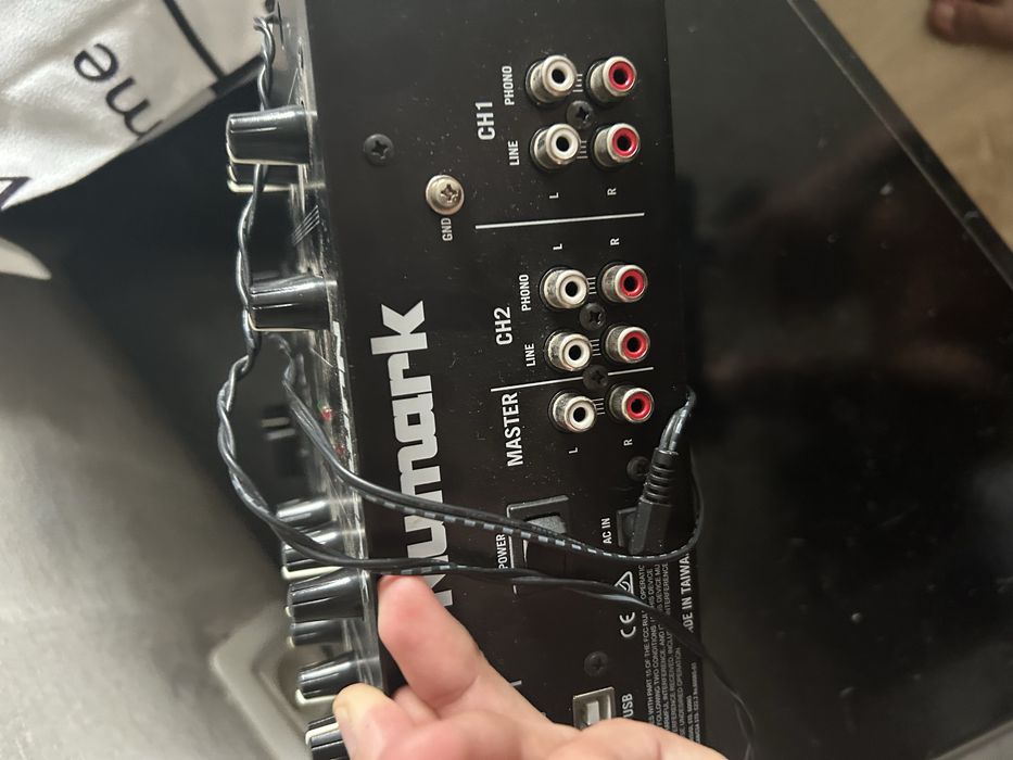 Mixer numark M101