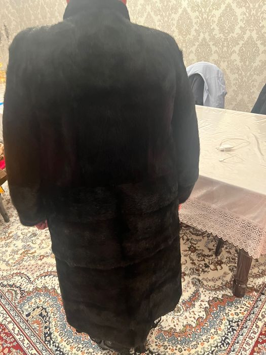 Шуба продаётся в хорошем состоянии