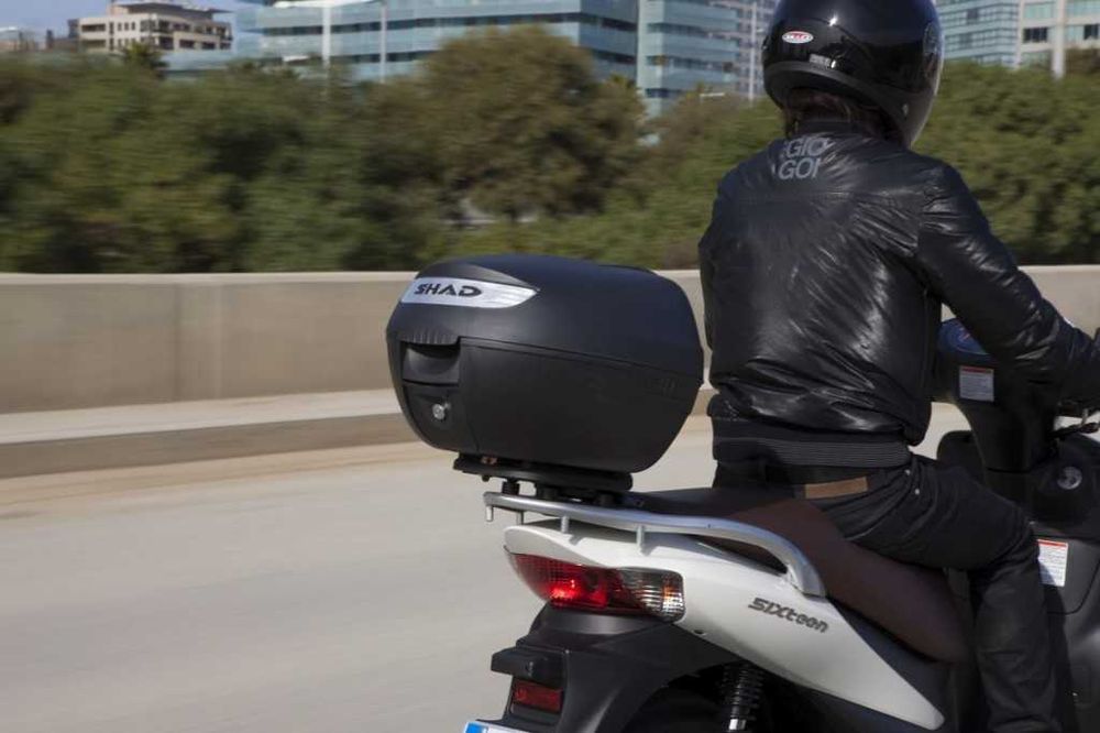 Top case / Bagaj moto / cutie moto Shad Sh26