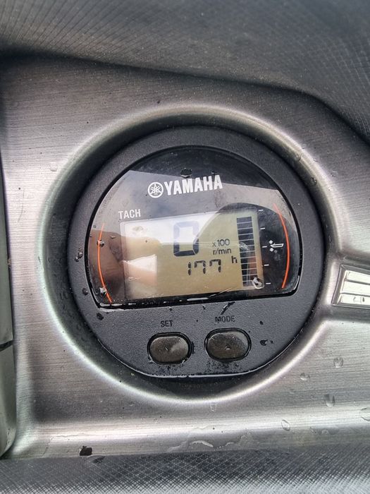 Mening jinsiy azom chap tomonga egilib turibdi.