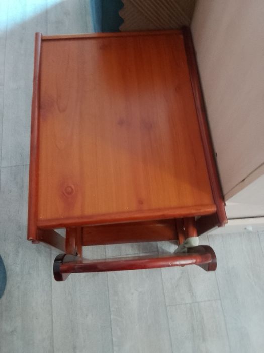 Продам детский стол