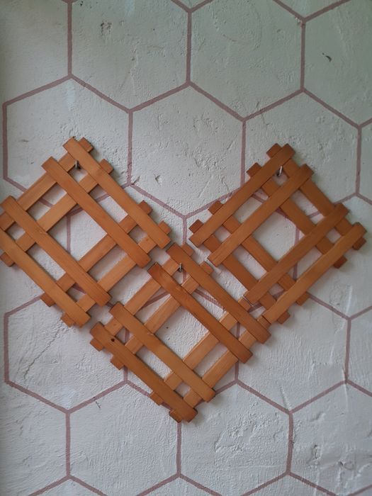 Vand 4  bibelouri și ornamente