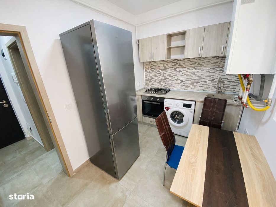 Apartament de inchiriat, bloc nou