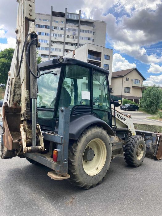 Buldoexcavator Terex 820