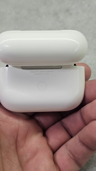 Оригинални Apple AirPods Pro 1 – пълен комплект + калъф
