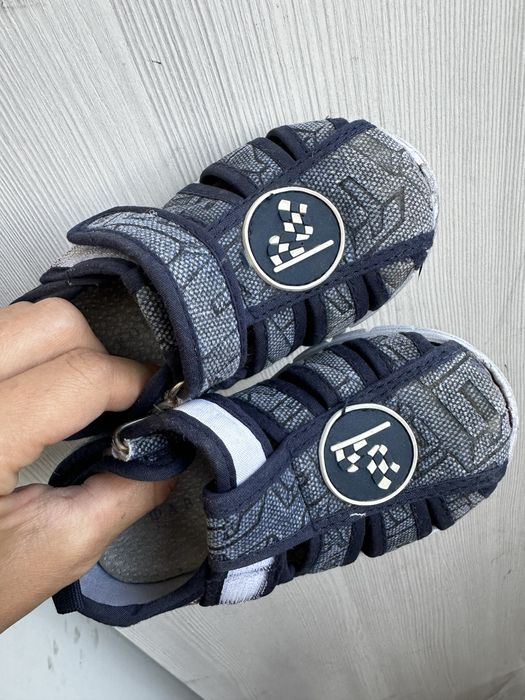 Сандали детские