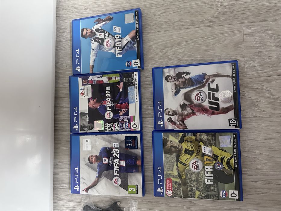 Sony PlayStation 4