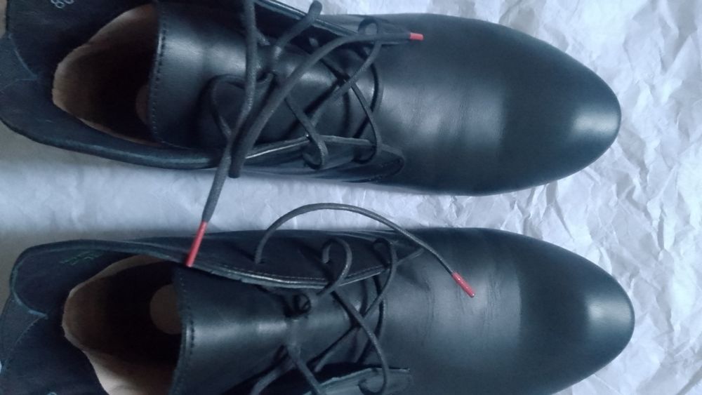 Боти от естествена кожа