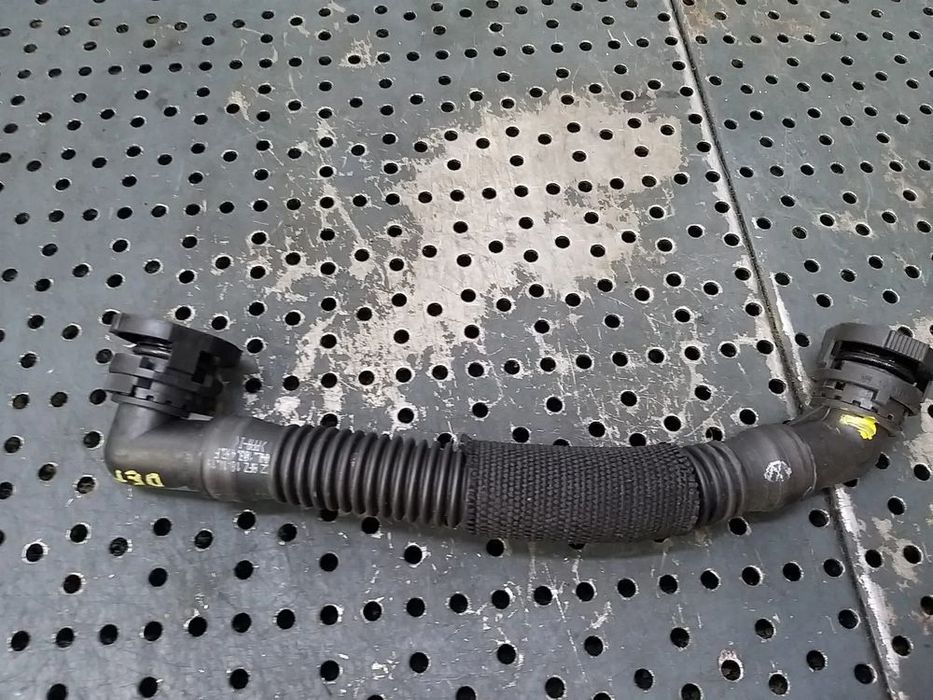 Furtun tub aer 2.0 tdi audi a4 b9 8w 04l103493f