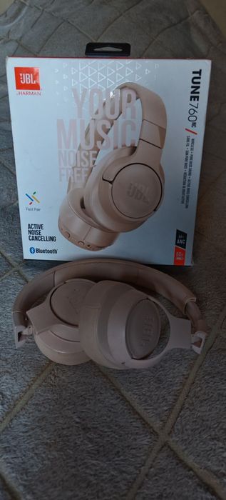 Наушники JBL 760NC
