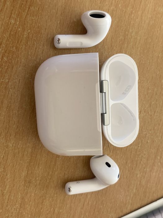 Наушники Apple AirPods 4 белый