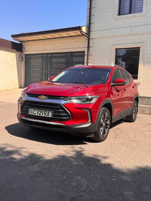 Продается свой  CHEVROLET TRACKER 2 Premier