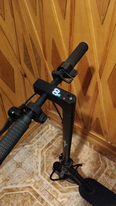 Vând /schimb cu G2 trotineta electrica MYRIA ( NU TRIMIT ,   Nu accept banii prin transfer bancar)