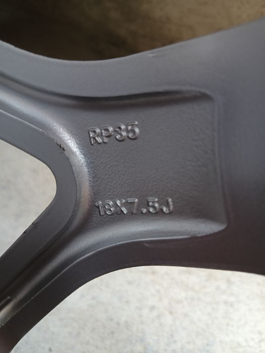 Джанти 18ки 5х114.3 7.5J ЕТ37  с гуми 235/60/18