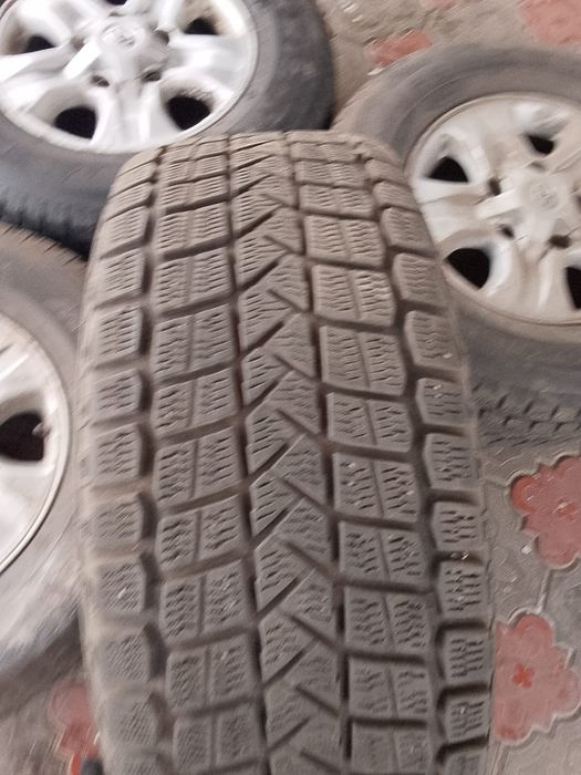 Продам Резину с Дисками комплект