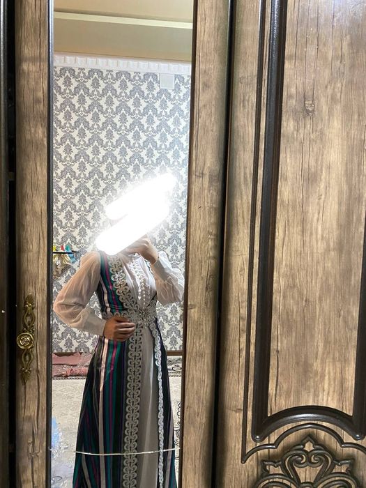 Ayollar liboslari va kelin sarpolari