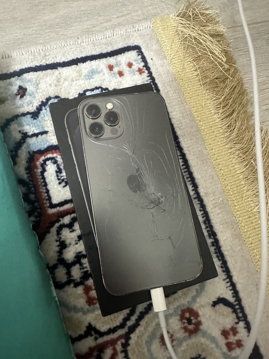 Iphone 12 pro сатылады