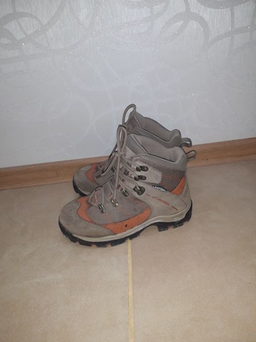 Фирменные ботинки Columbia размер 38.5