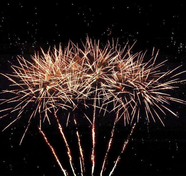 Шоу салютов с выездом