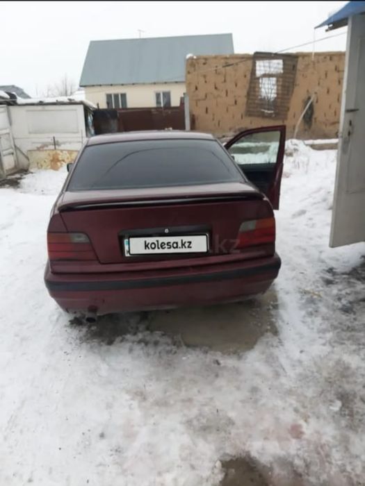 Бмв 318 продаю срочно