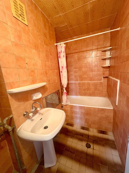 Тристаен Апартамент гр. Търговище СОЛИГЕНА