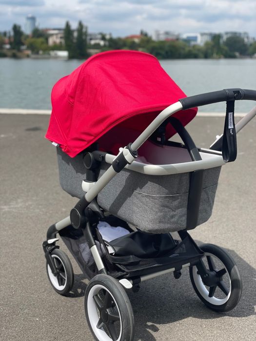Vând Cărucior Bugaboo 2 în 1! Cadou- Scoica Auto!
