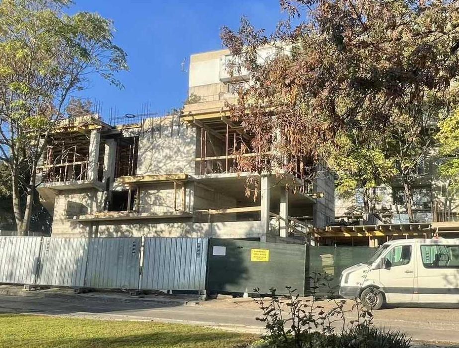 Продава се Тристаен апартамент в Бургас, Сарафово - 79 кв.м за 2343 €/кв.м - Снимка #8