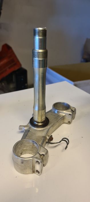 Scărițe Kawasaki ZX6R 2007 2008, capace, piese, cadru spate , jug