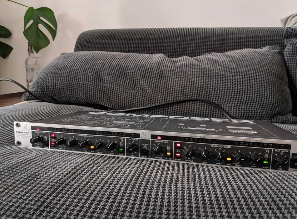 Auido compressor BEHRINGER