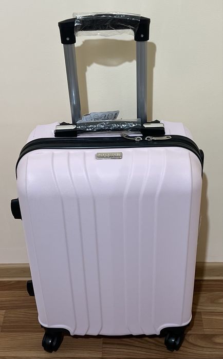 Куфар за ръчен/кабинен бага ж