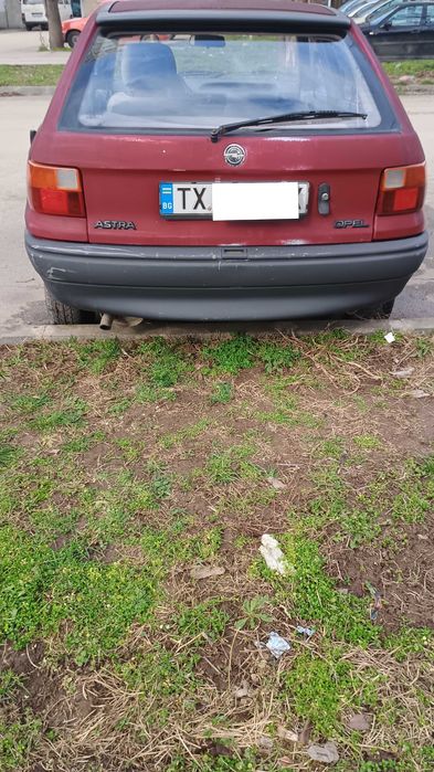 Продавам Опел Астра 1,4MI-650евро.