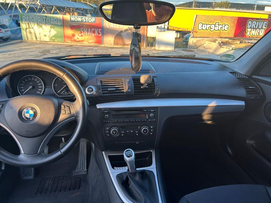 BMW SERIA 1 E87 Facelift 2.0d 177(cai) AN FABRICATIE 2010