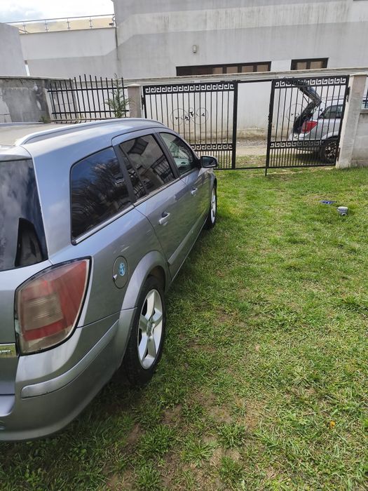Vând Opel Astra H