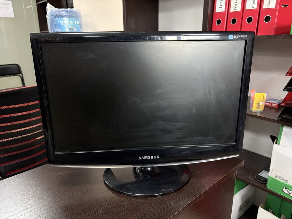 Мониторы Samsung и EMachines